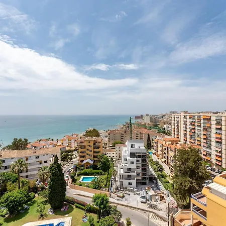 Coastal Charm Renovated 2bed Apt, Pool, Sea Views Apartment Benalmádena